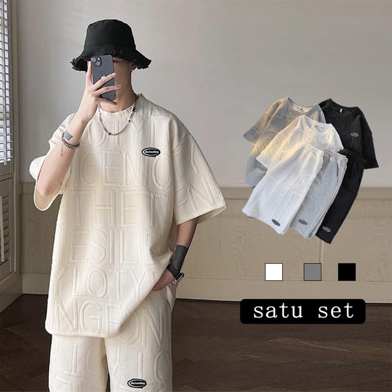【DL Pakaian Pria】setelan pria set hitam/abu/putih oversize cowok sport fashion outfit pria 1 set lengkap Korea Selatan 2024 new Mode setelan kAos pria Premium Timbul